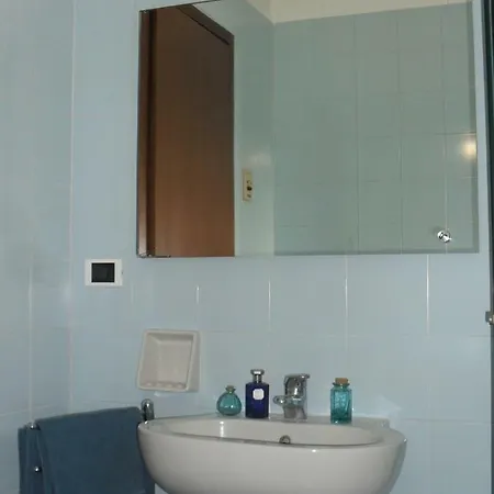 2 Via Parenzo * Milan